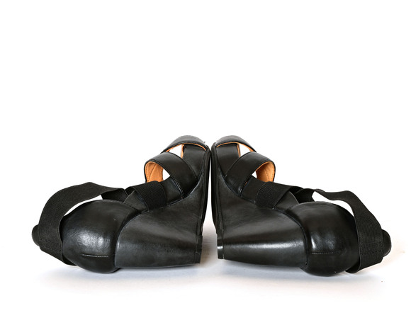 L'AMOUR DES PIEDS ~ Strappy Black Leather Wedge Heels Size 7 M- Excellent Cond. - Picture 6 of 6